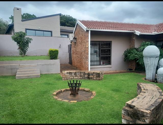3 BEDROOM HOUSE FOR SALE IN SAFARI GARDENS
